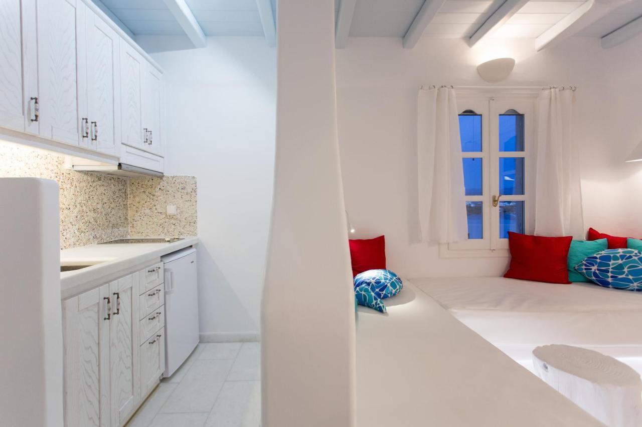 Naxian Riviera Exclusive Seafront Suites, Junior Suite Agios Prokopios  Exterior photo